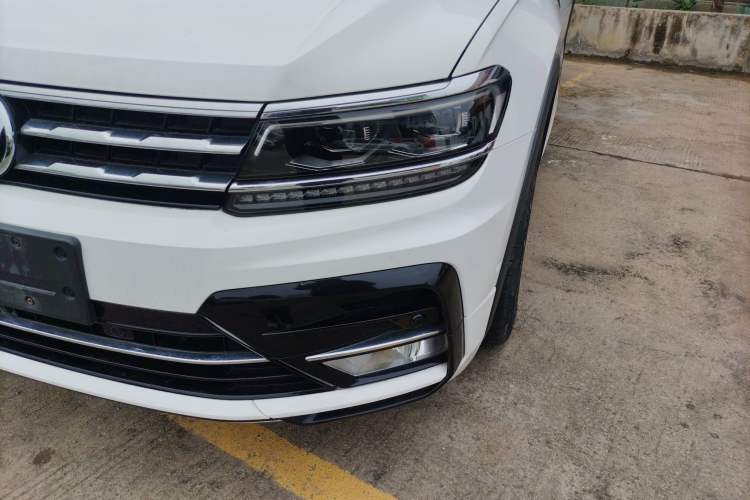 Used Volkswagen Tiguan L 2020 330TSI Automatic Two-Wheel Drive R-Line Flagship Version China VI Standard