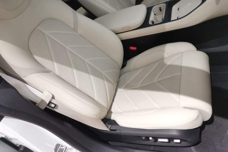 Used Nio ET5 2025 75 kWh
