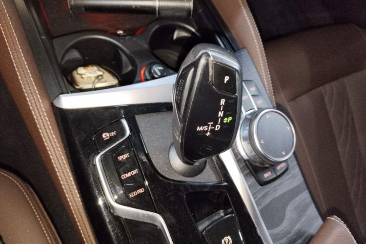 Used BMW 5 Series 2022 Second Facelift 530Li Leading Edition M Sport Package
