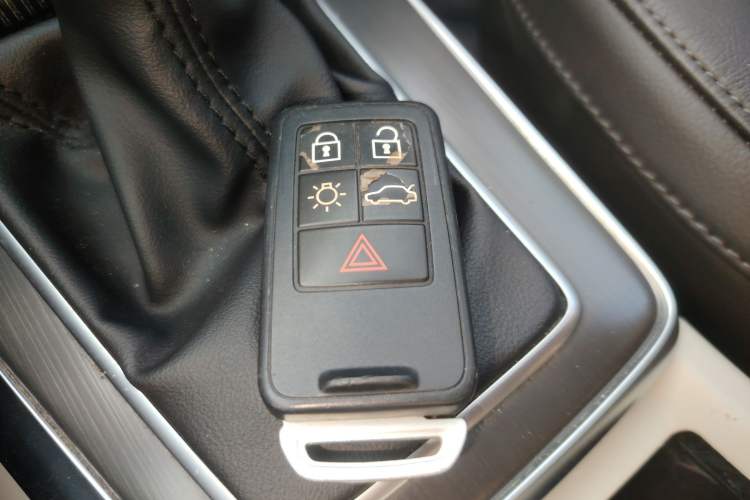 Used Volvo V40 2014 2.0T Zhiya Edition