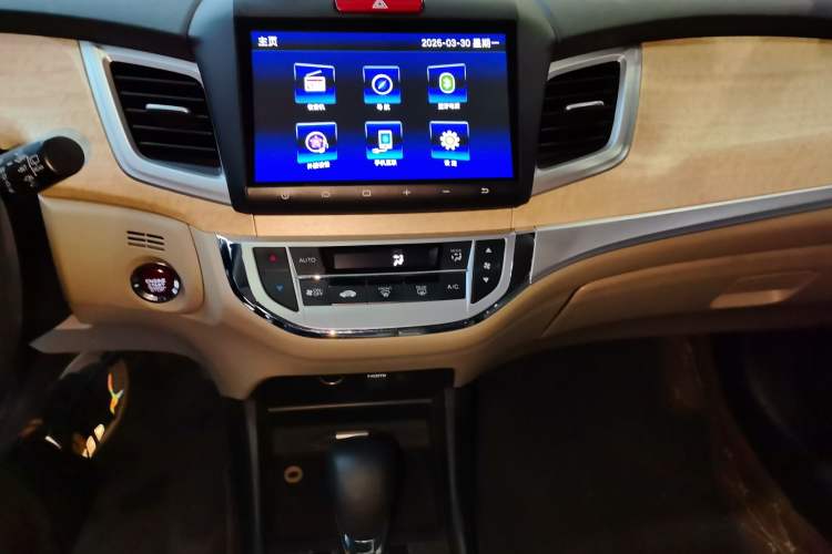 Used Honda Jade 2016 1.8L Automatic Comfort Elite Version 5 Seats
