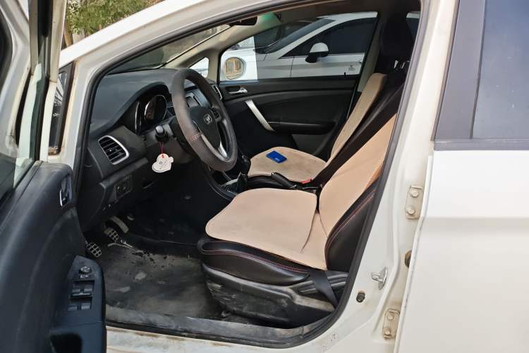 Used Cowin C3R 2015 1.5L Manual Gold Diamond Edition