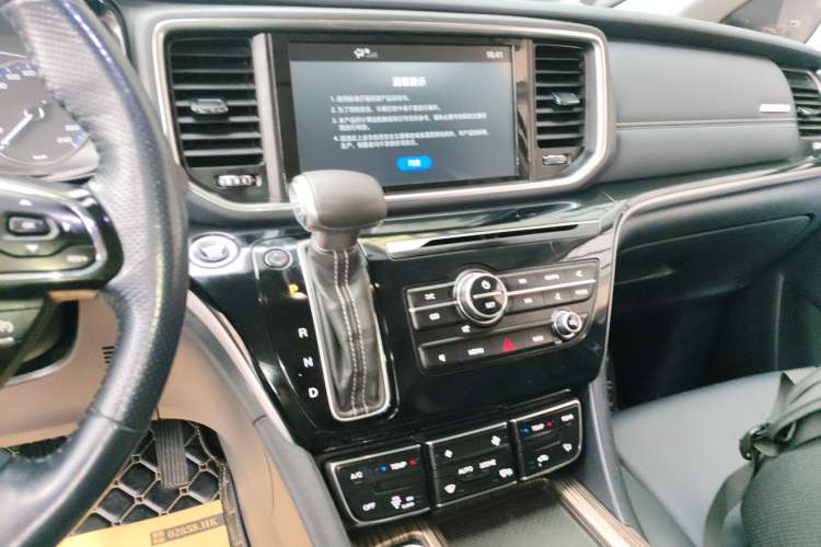 Used GAC Trumpchi M8 2018 320T Luxury Edition
