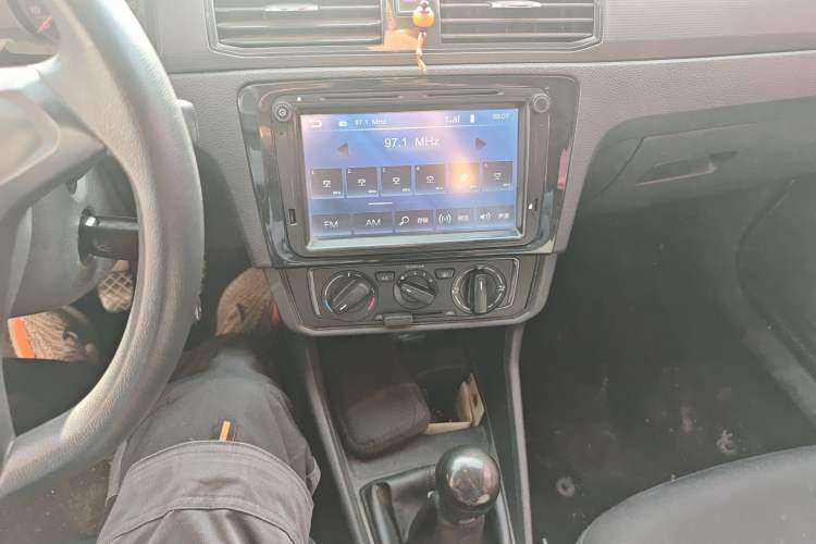 Used Volkswagen Santana 2016 1.4L Manual Fashion Edition