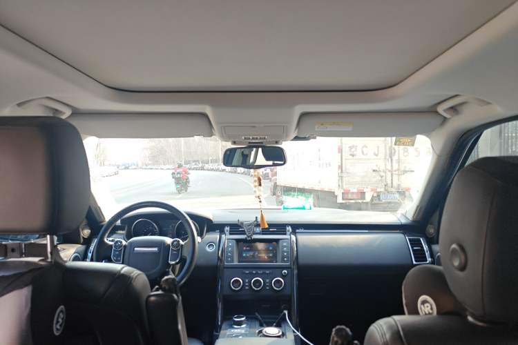 Used Land Rover Discovery 2017 3.0 SC V6 SE