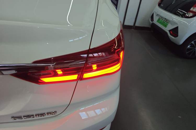 Used Ford Escort 2021 1.5L Automatic Diamond Edition
