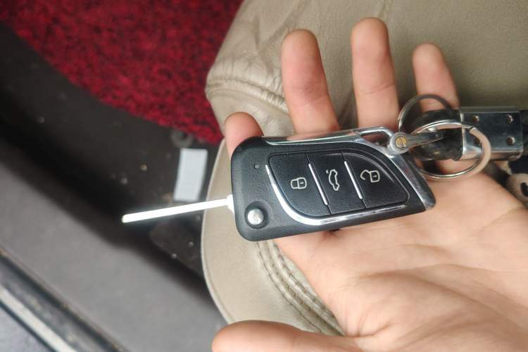 Used Buick LaCrosse 2013 2.4L SIDI Leading Comfort Version