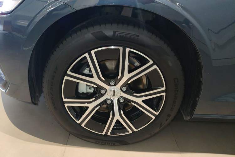 Used Volvo S60 2025 B4 Zhiyi Luxury Edition