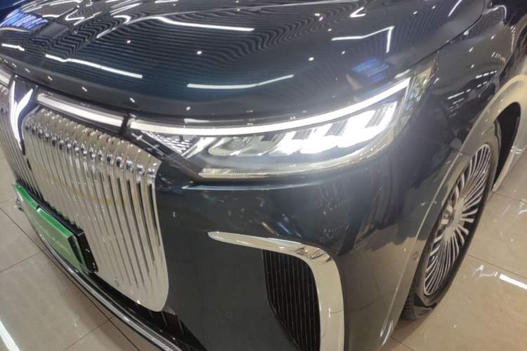 Used VOYAH Dream 2025 PHEV Four-Wheel-Drive Flagship Kunpeng Edition