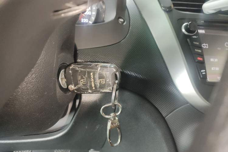 Used Hyundai Verna Ray 2014 1.4L Manual GLX
