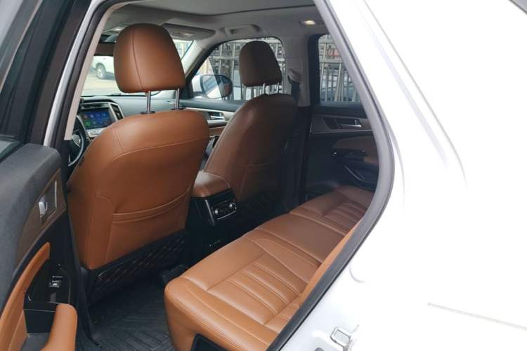 Used CHANGAN CS95 2017 2.0T Two-Wheel Drive Zhitu Edition