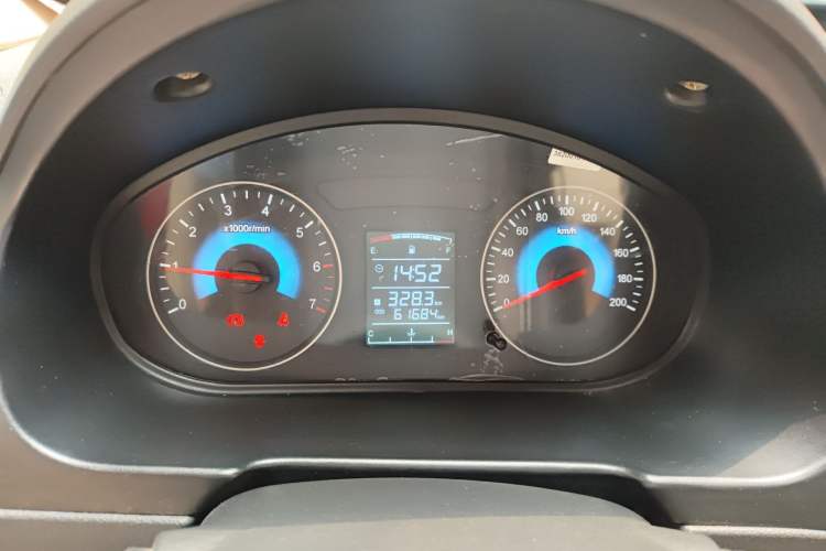Used Dongfeng Fengon 360 2015 1.5L Manual Comfort II 7-Seater Instrument Cluster