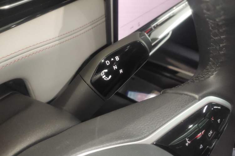 Used Volkswagen ID.7 VIZZION 2024 AIR model
