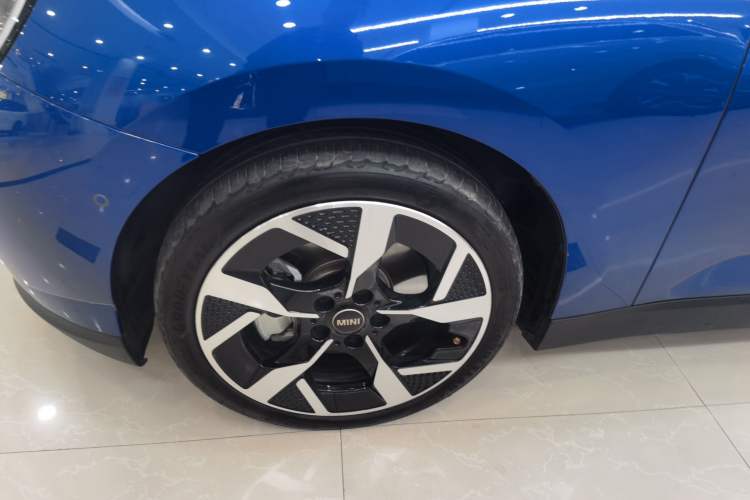 Used MINI Electric COOPER 2024 452km COOPER SE Artist