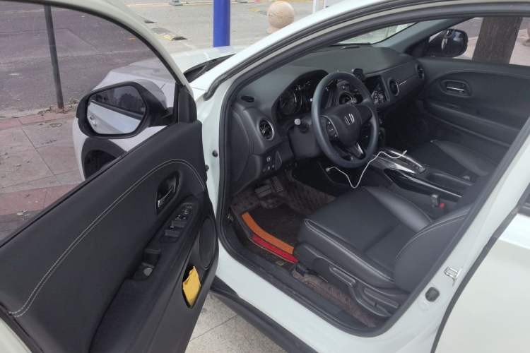 Used Honda XR-V 2022 1.5L CVT Obsidian Edition