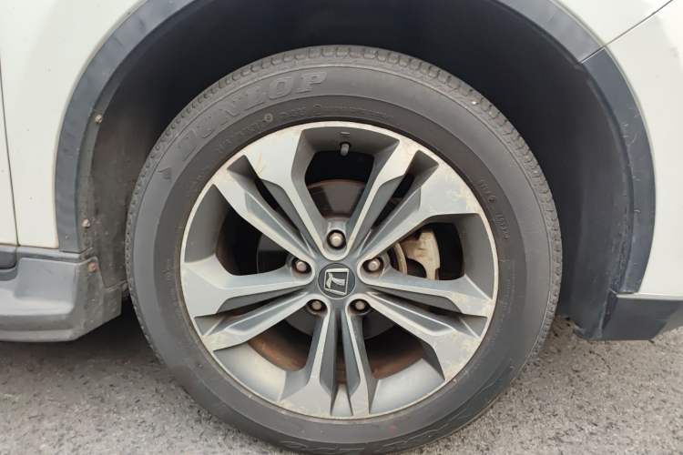 Used Luxgen U6 SUV 2014 1.8T Fashion Edition Right Front Wheel Hub