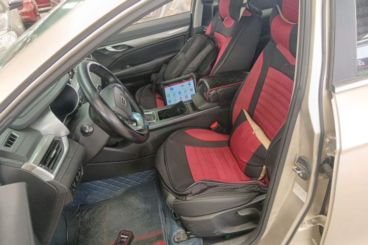 Used Geely Auto Emgrand 2019 Leading Edition 1.5L CVT Upward-Connected Model China VI Standard Left Front Seat