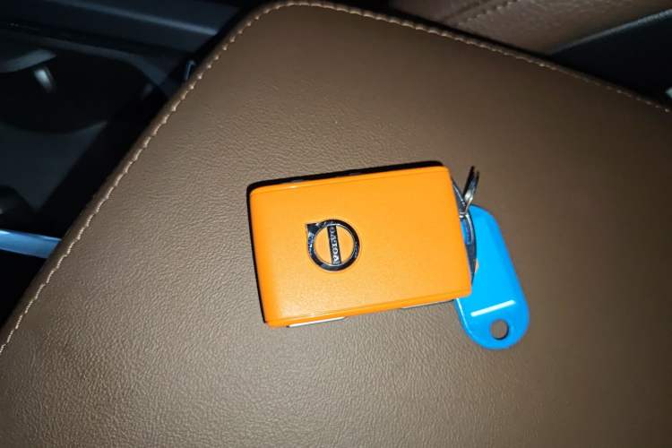 Used Volvo S60 2023 B4 Zhiyuan Luxury Edition
