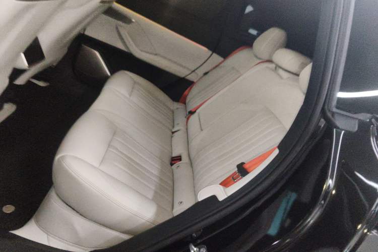 Used ONVO L60 2024 60 kWh Rear-Drive Version Left Rear Seat