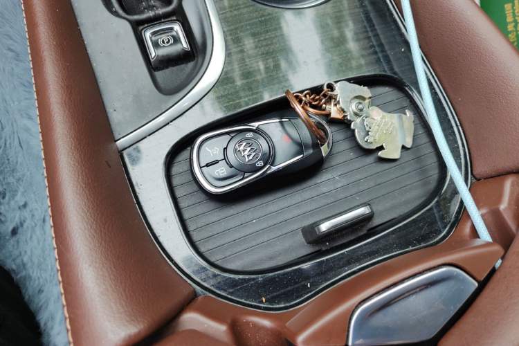 Used Buick Envision 2019 20T Two-Wheel Drive Luxury Version China VI Standard Vehicle Key