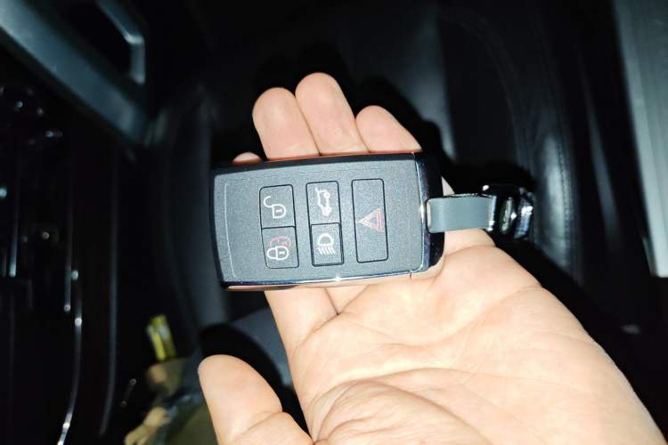 Used Land Rover Range 2013 5.0 SC V8 Vogue SE
