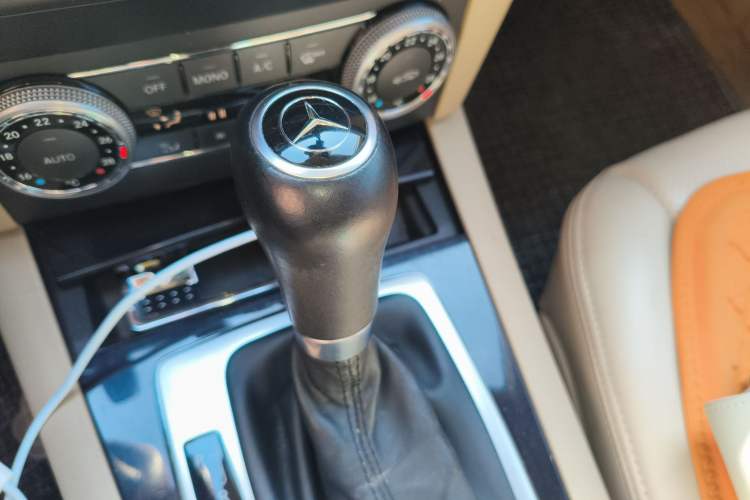 Used Mercedes-Benz GLK-Class 2012 GLK 300 4MATIC Fashion Model
