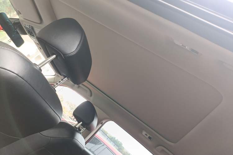 Used Honda Avancier 2017 240TURBO Two-Wheel Drive Premium Edition Headliner