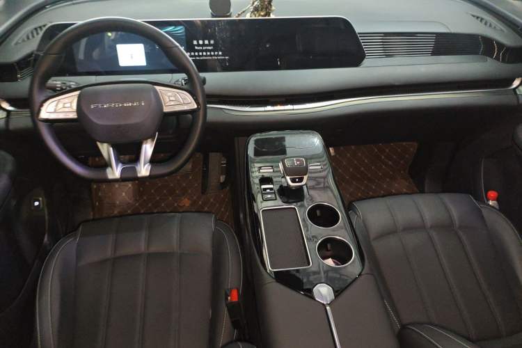 Used FORTHING Xinghai V9 2024 1.5TD 200km Chinese Knot Series Luxury Version
