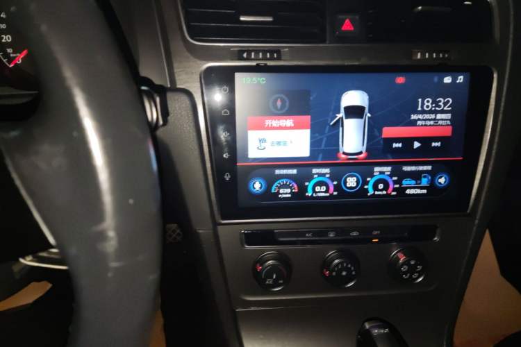 Used Volkswagen Golf 2015 1.2TSI Automatic Comfort Model