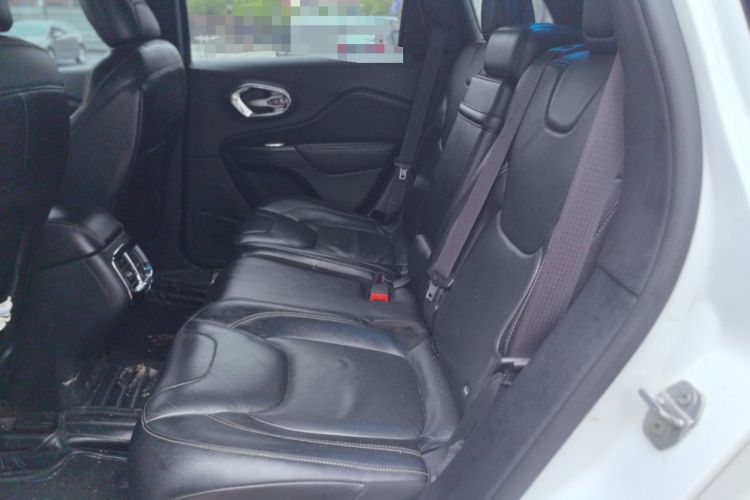 Used Jeep Cherokee 2014 2.4L Urban Edition