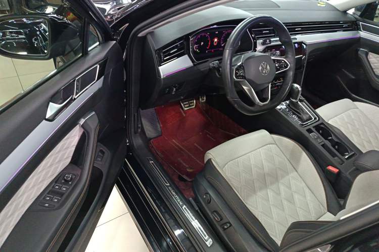 Used Volkswagen Magotan 2023 2 Million Units Limited Edition 330TSI DSG Leading Version Driver Seat