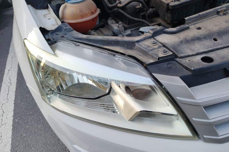 Used Volkswagen Santana 2016 1.4L Manual Fashion Edition Right Front Headlight