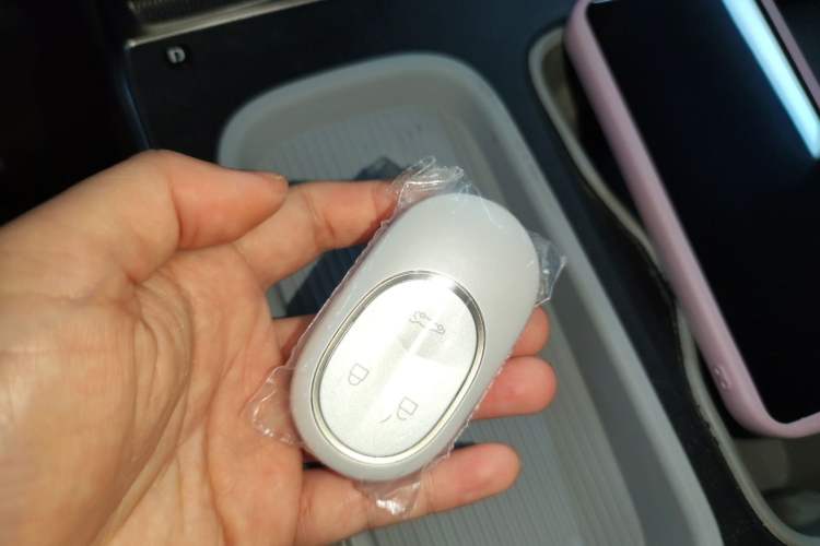 Used Nio ET5 2022 75 kWh Vehicle Key