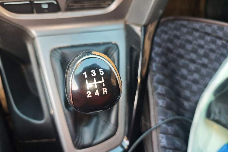 Used Ford Focus 2012 Hatchback 1.6L Manual Fashion Edition
