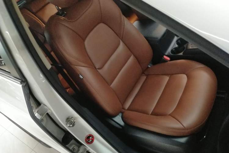 Used Mazda CX-5 2024 2.0L Automatic Two-Wheel Drive Comfort Version Right Front Seat