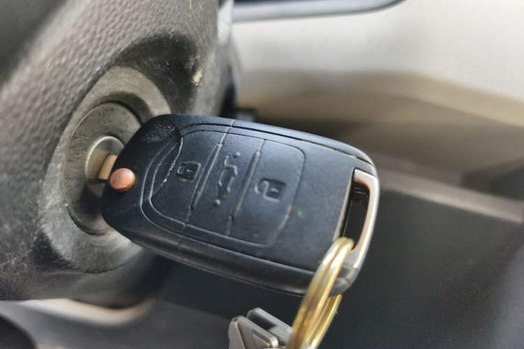 Used Wuling Hongguang PLUS 2019 1.5T Manual Comfort Version 7 Seats
