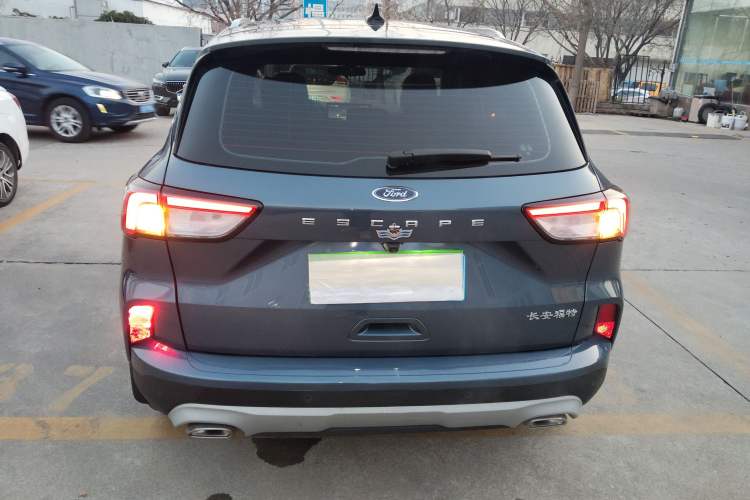 Used Ford Escape 2024 EcoBoost 245 Two-Wheel-Drive Titanium Edition