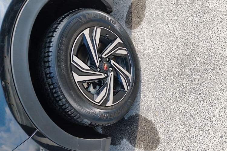 Used Hongqi HS5 2022 Revised Version 2.0T Smart Connect Flagship Edition
