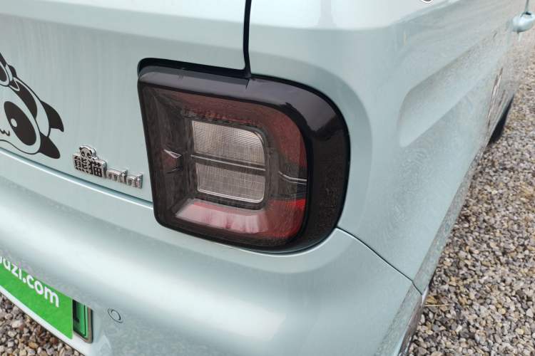 Used Geely Galaxy Panda 2024 Panda Mini 200km Endurance Bear