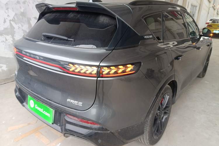 Used VOYAH FREE 2025 318 318 km Rear-Drive Touring Edition