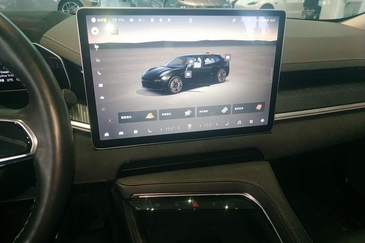 Used Zeekr 001 2022 Long-Range Dual-Motor WE Edition Audio And AC Panel