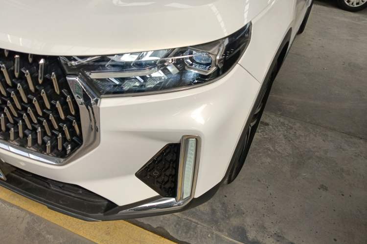 Used Bestune T99 2020 20TD Automatic Premium Edition Left Front Headlight