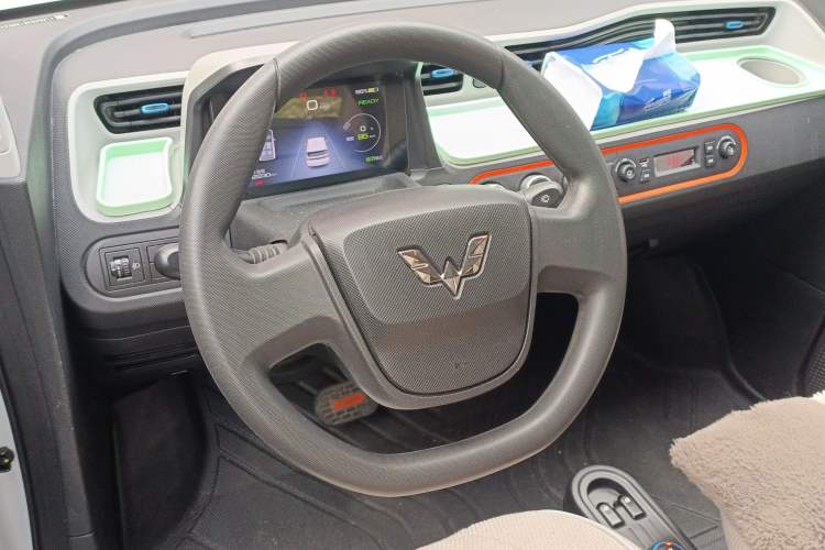 Used Wuling Hongguang MINIEV 2020 Enjoyment Model Lithium Iron Phosphate