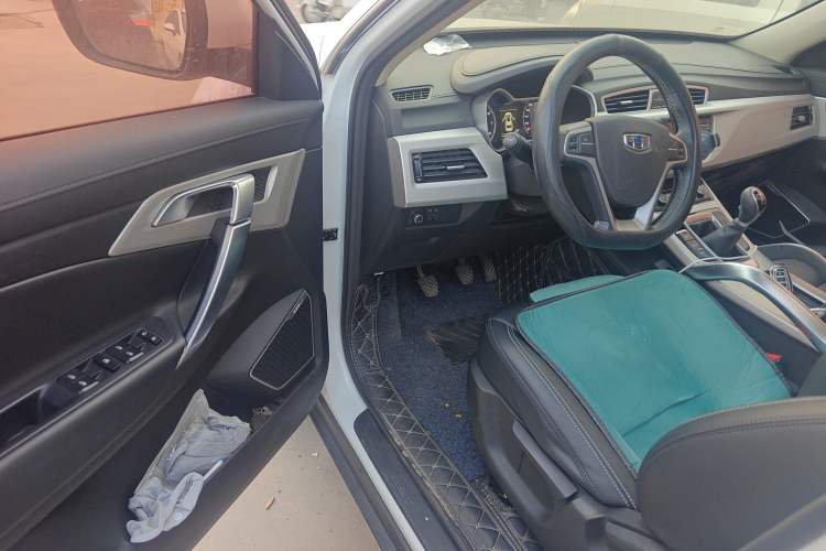 Used Geely Auto Emgrand X7 Sport 2018 2.0L Manual Two-Wheel Drive Zhiya Version