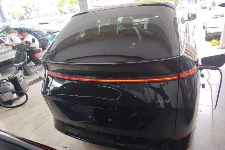 Used XPeng X9 2025 650 Long-Range Max
