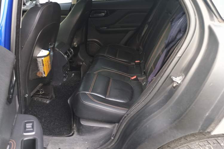 Used Jaguar F-PACE 2018 2.0T Four-Wheel Drive Urban Luxury Edition Left Rear Seat