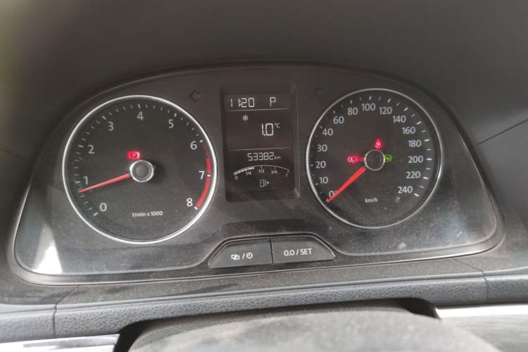 Used Volkswagen Lavida 2013 Revised Version 1.6L Automatic Luxury Edition
