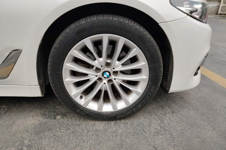 Used BMW 5 Series 2019 525Li Luxury Package