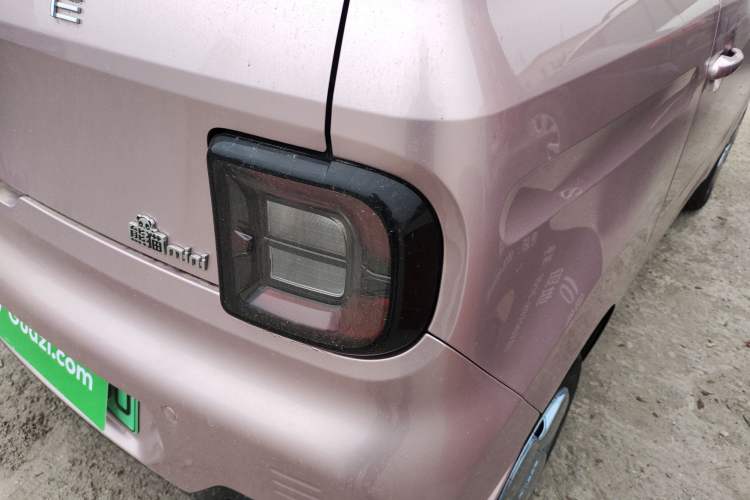 Used Geely Galaxy Panda 2024 Facelifted Panda Mini 200km Dragon Edition Exterior 3