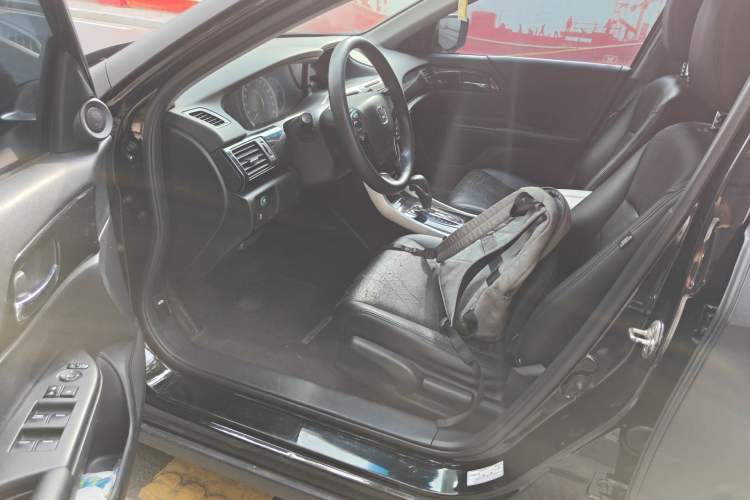 Used Honda Accord 2016 2.0L Comfort Edition
